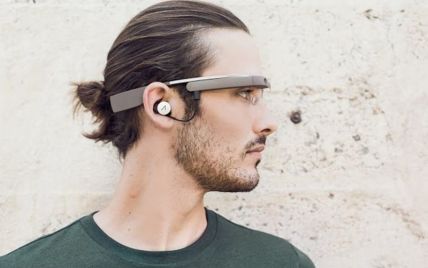 Google остановила производство очков Google Glass