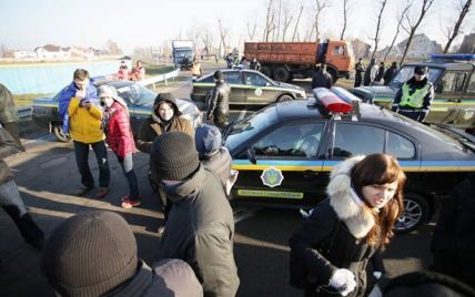 Водители с автопробега в Межигорье пишут о массовых вызовах на собеседования в ГАИ