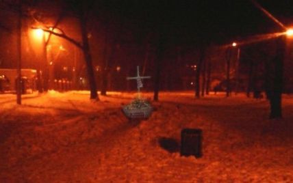 В Харькове неизвестные уничтожили памятник воинам УПА
