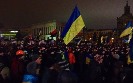 Євромайдан вистояв чергову ніч без провокацій