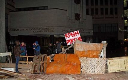 Захватчики крымского парламента рассказали о своих требованиях