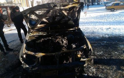 Євромайдан встановив місця парковки авто активістів, щоб їх не спалили