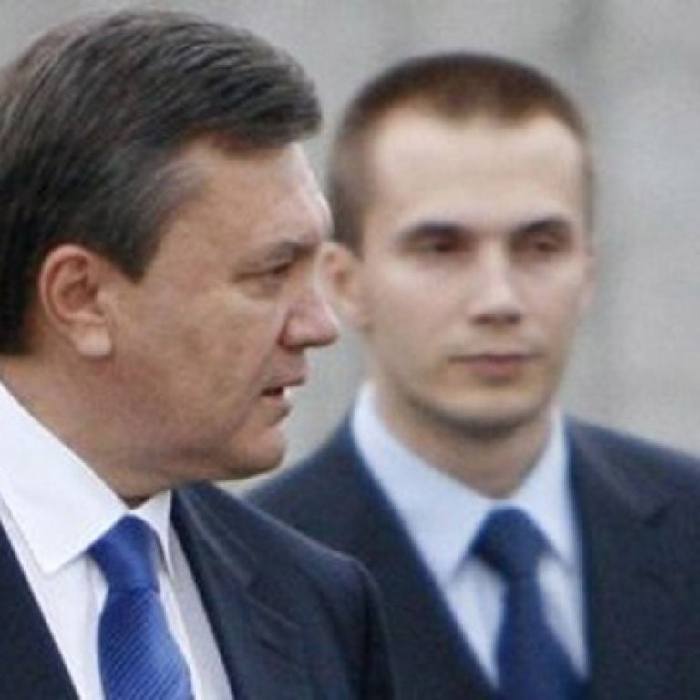 Суд ЄС розморозив активи Януковича і його сина, знявши старі санкції