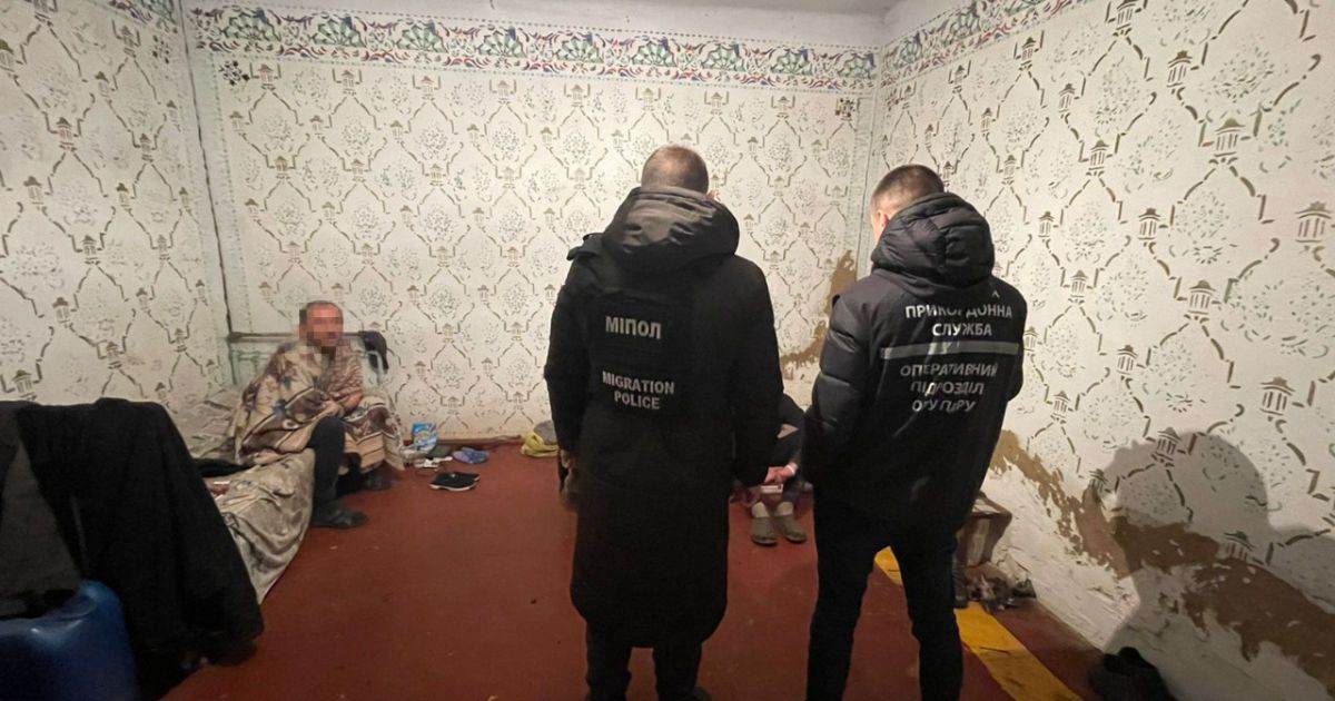 Обещали хорошую зарплату и жилье: в Одесской области ромы незаконно удерживали людей в трудовом рабстве