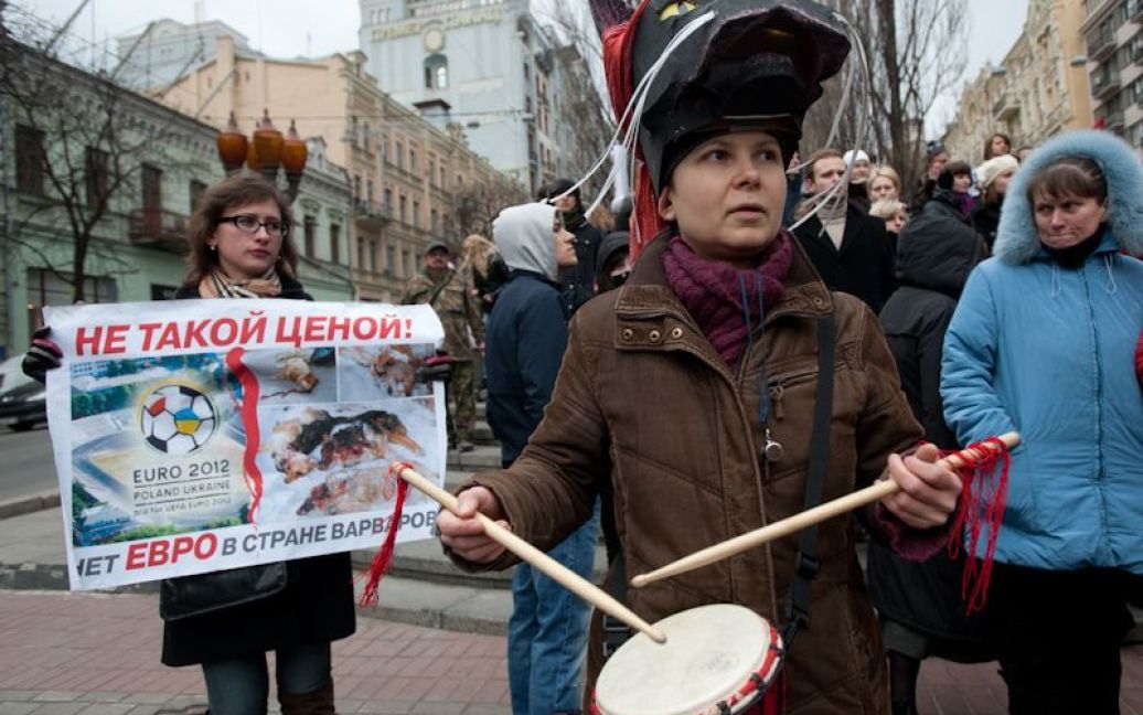 Марш проти вбивств безпритульних тварин в Україні напередодні Євро-2012. / © Євген Малолєтка/ТСН.ua
