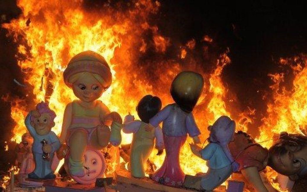 Фестиваль Лас Фальяс в Іспанії / © AFP