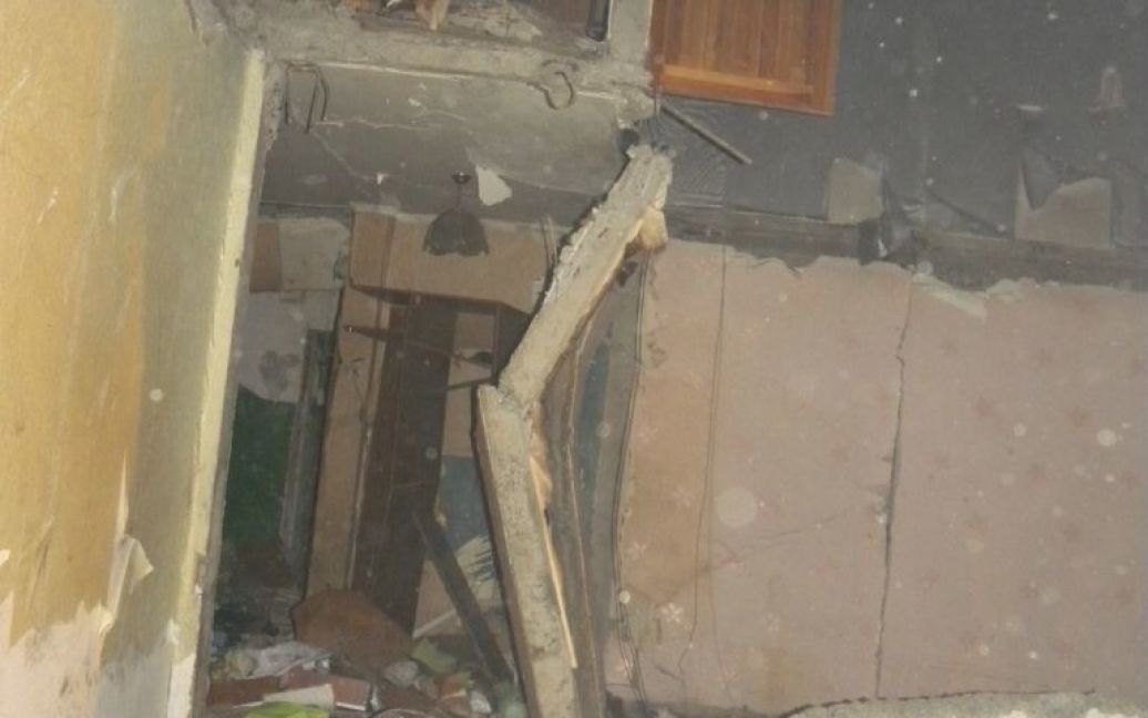 Внаслідок вибуху у будинку в Чернігові постраждали люди / © МНС у Чернігівській області