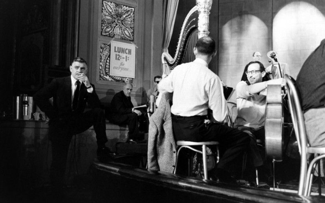 Кларк Гейбл на репетиції "Оскара". 1958 рік / © LIFE