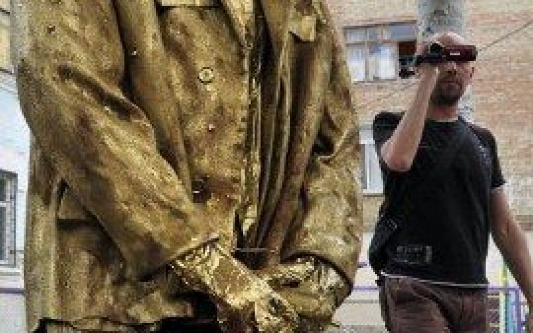 Пам&rsquo;ятник "пісяючому Сталіну" у Києві (ФОТО: AFP) / © 