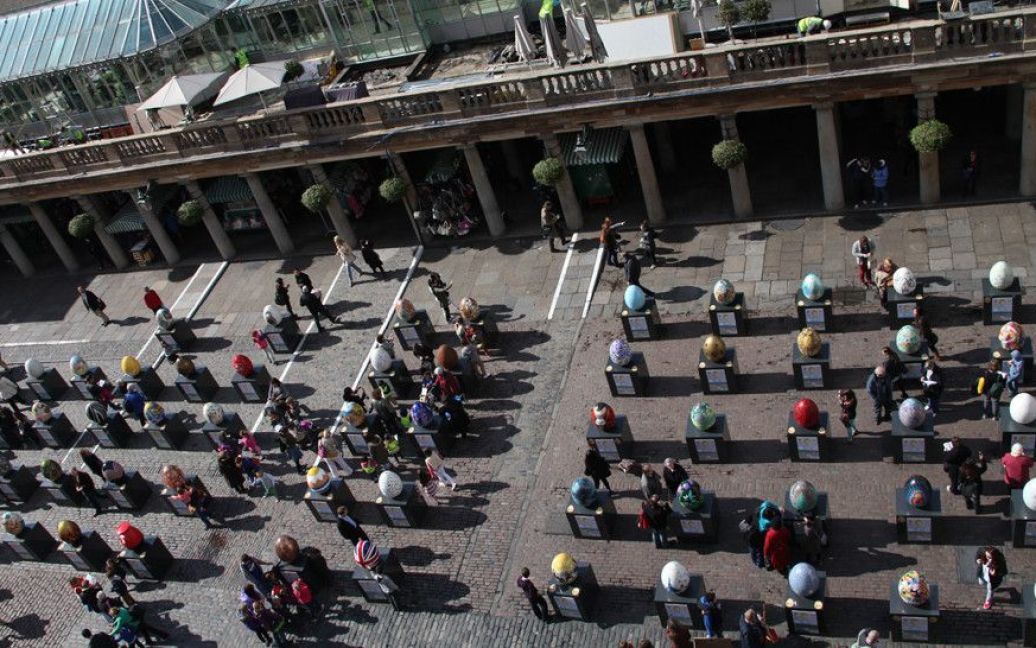 В центрі Лондона виставили 210 велетенських крашанок / © BBC Ukrainian