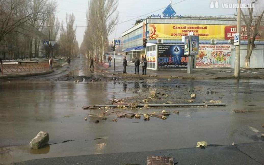 Аварія каналізаційного колектору в Луганську / © lg.vgorode.ua