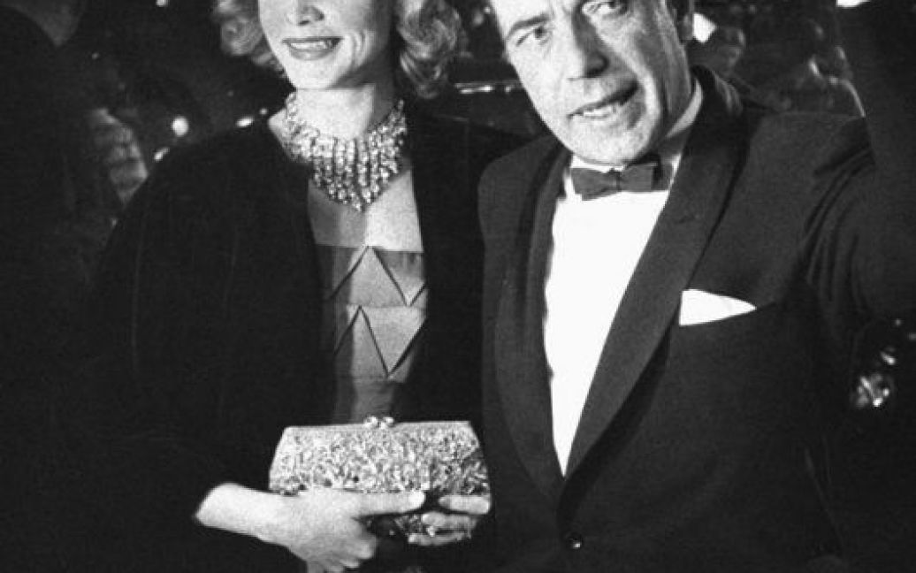 Хамфрі Богарт з дружиною Лорен Беколл. 1955 рік / © LIFE