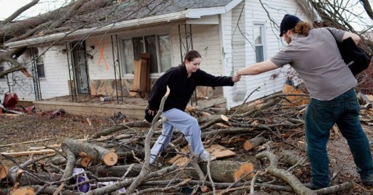 По США прокотилася хвиля руйнівних торнадо / © AFP