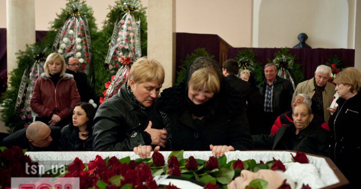 Прощання з модельєром Михайлом Вороніним у Києві