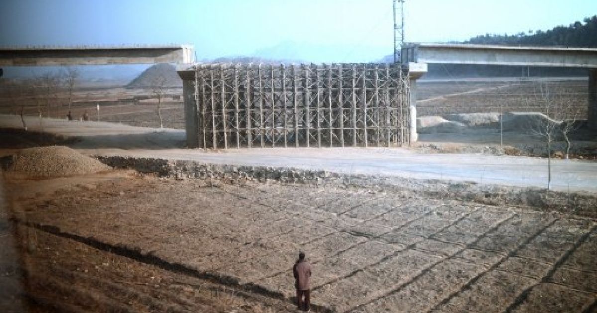 Американцеві доведеться попрацювати на Північну Корею 15 років