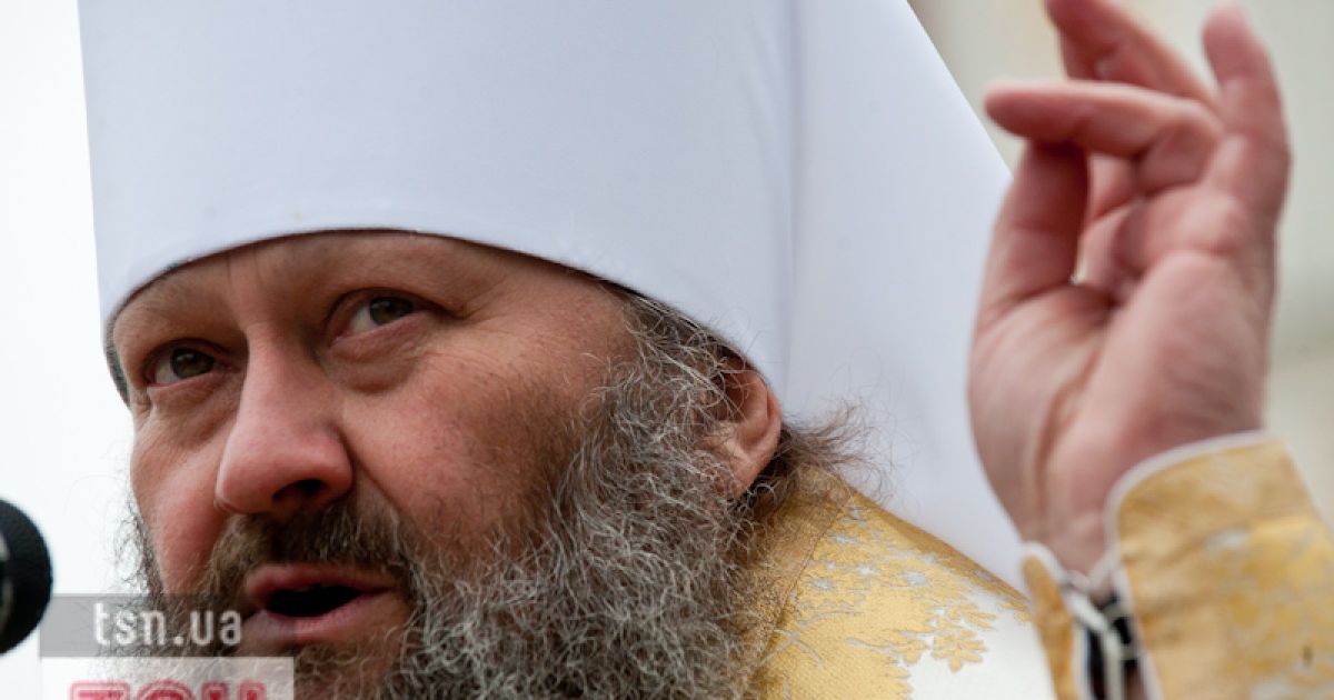 У Лаврі встановили великоднє яйце з 7500 троянд