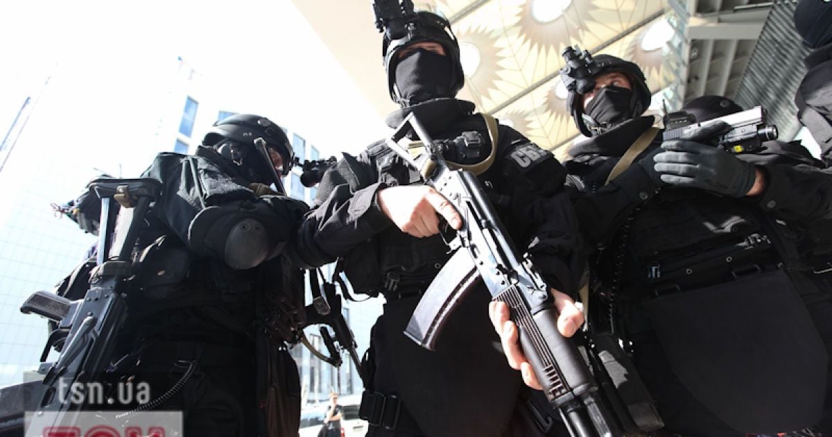 На думку правозахисників, СБУ перестає бути спецслужбою.