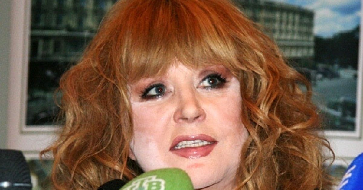 Пугачова промахнулась із макіяжем