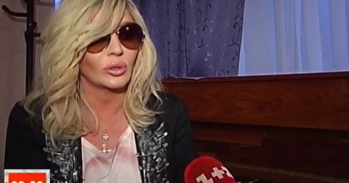 Білик має свій секрет поїдання огірків