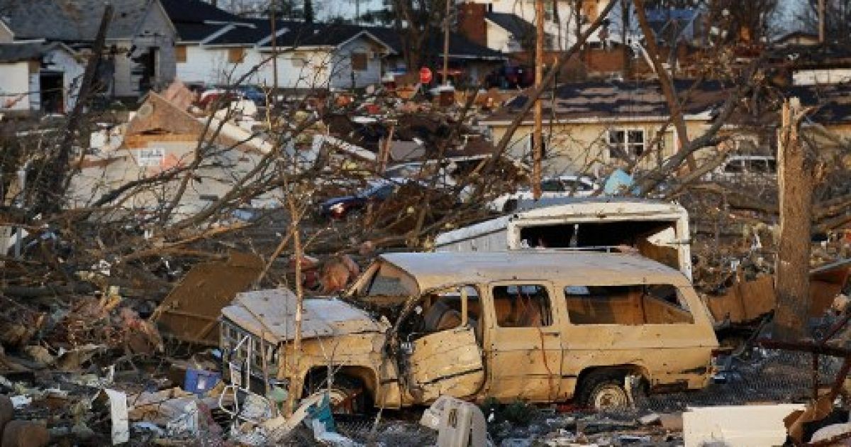 По США прокотилася хвиля руйнівних торнадо / © AFP