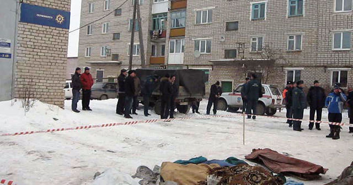 Пожежники, які прибули за викликом, змогли витягнути з будинку лише тіла загиблих