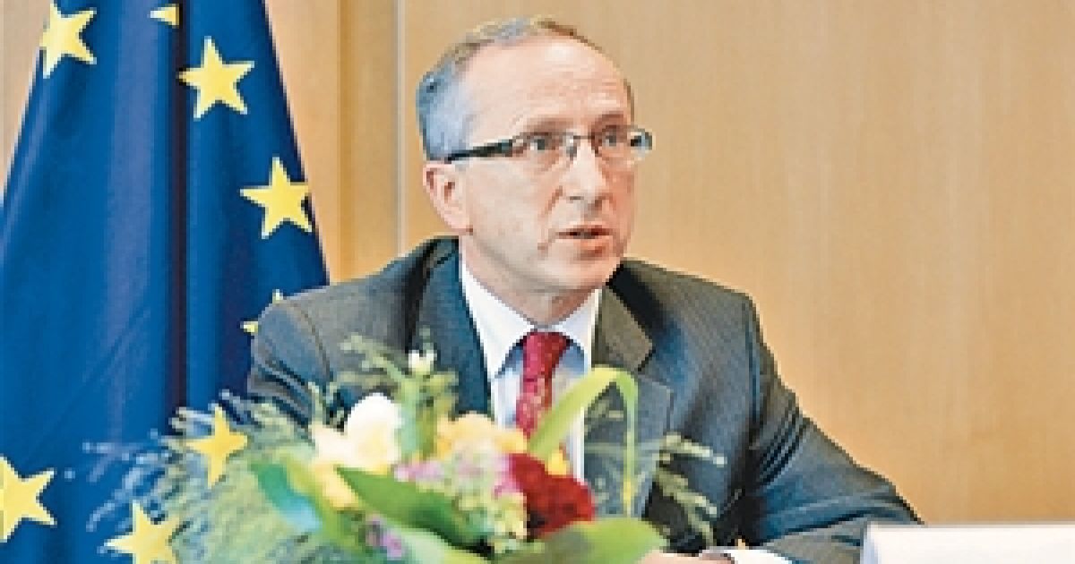 Томбінський спростував слова Азарова про одностатеві шлюби