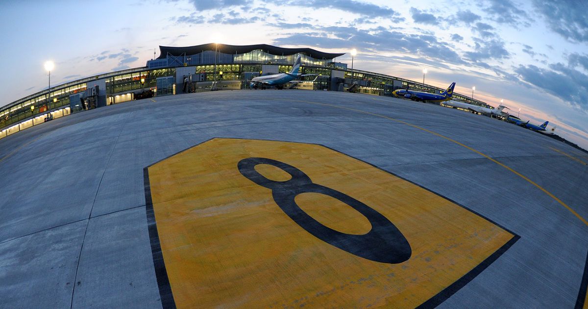 Термінал D урочисто відкрили. Фото з сайту Мінінфраструктури / © mtu.gov.ua