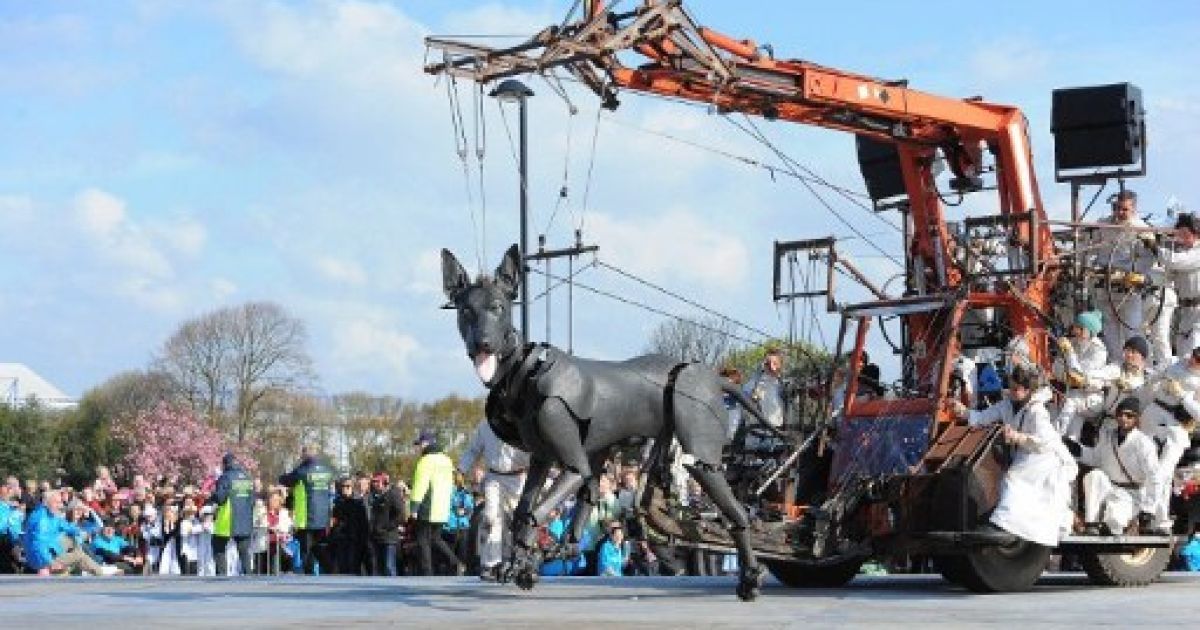 Вистава гігантських маріонеток у Ліверпулі_2 / © AFP