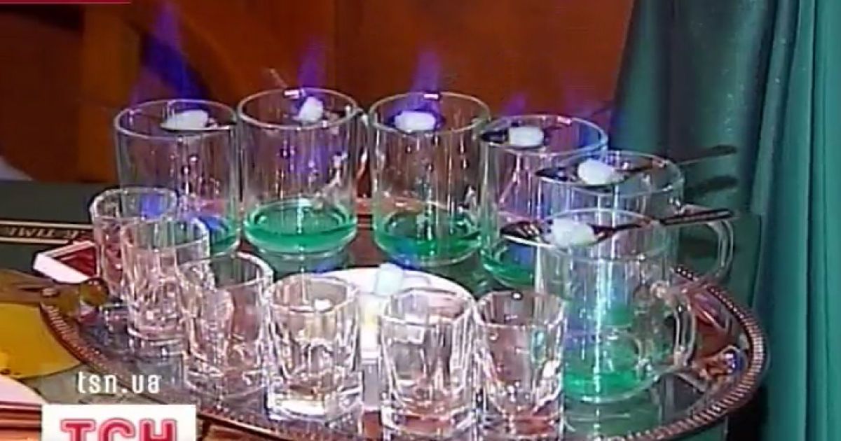 У Чехії відкрили спеціалізований бар, де алкогольним гурманам наливають абсент