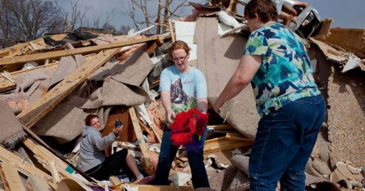 По США прокотилася хвиля руйнівних торнадо / © AFP