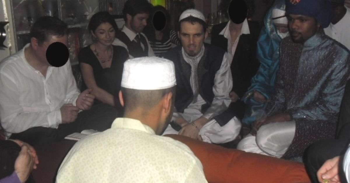 У Парижі відкрили мечеть для геїв