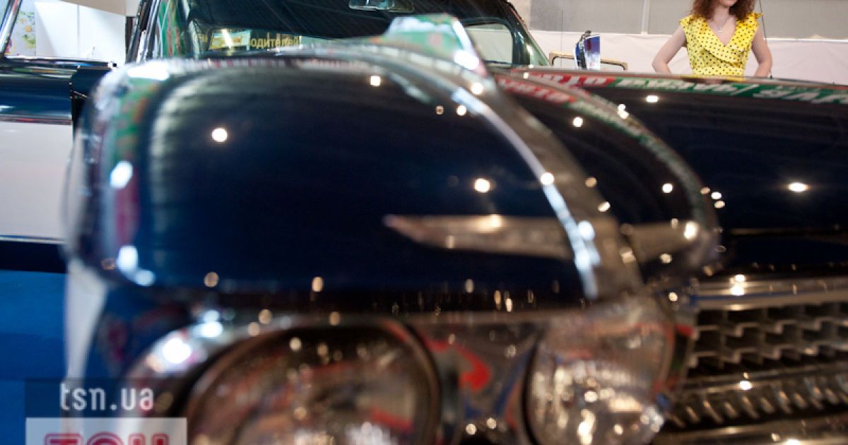 У Києві відкрилася виставка "Ретро та Екзотика Мотор Шоу". Тематикою її став кінематограф