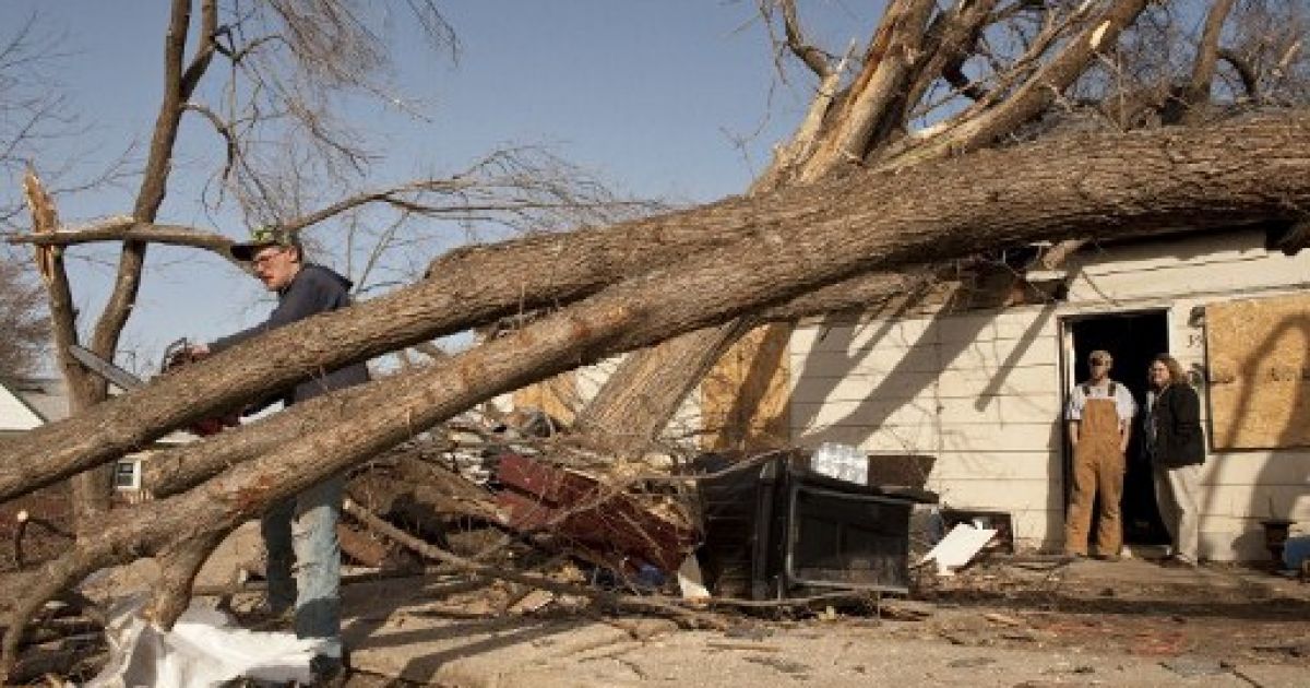 По США прокотилася хвиля руйнівних торнадо / © AFP