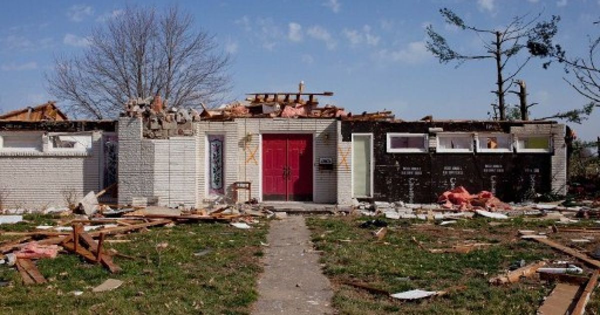 По США прокотилася хвиля руйнівних торнадо / © AFP