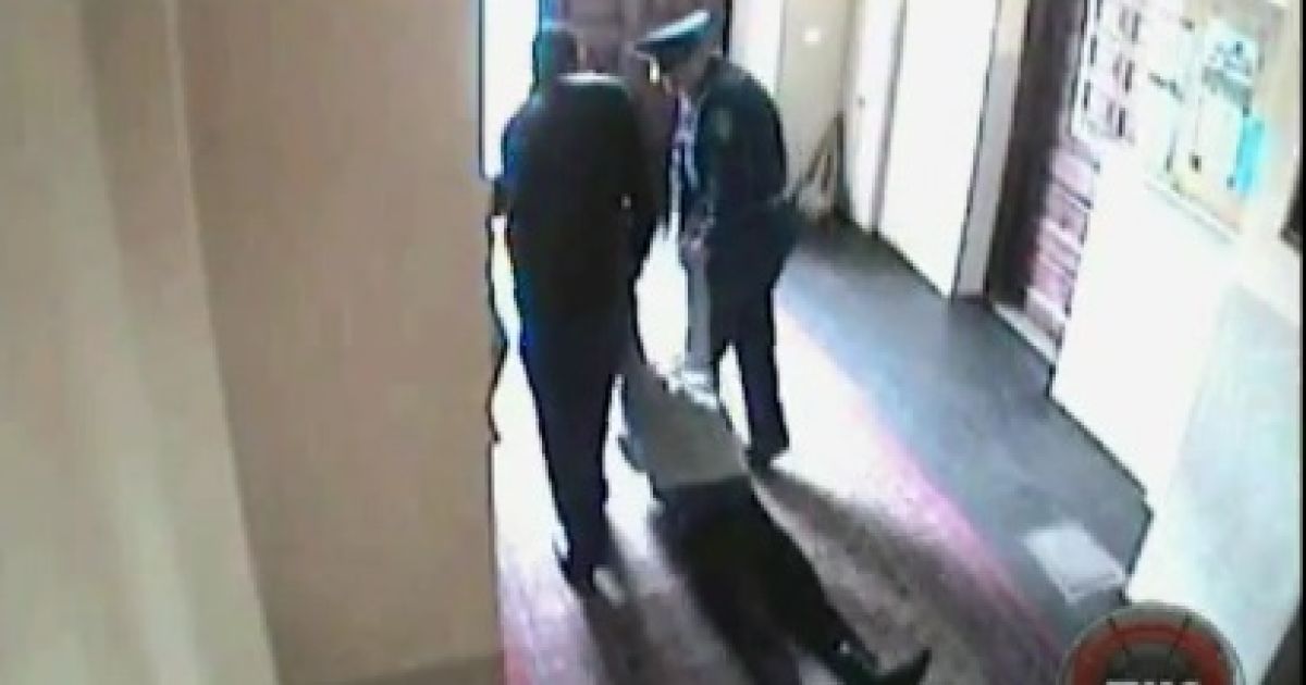 Троє дівчат заявили про жорстоке побиття міліціонерами