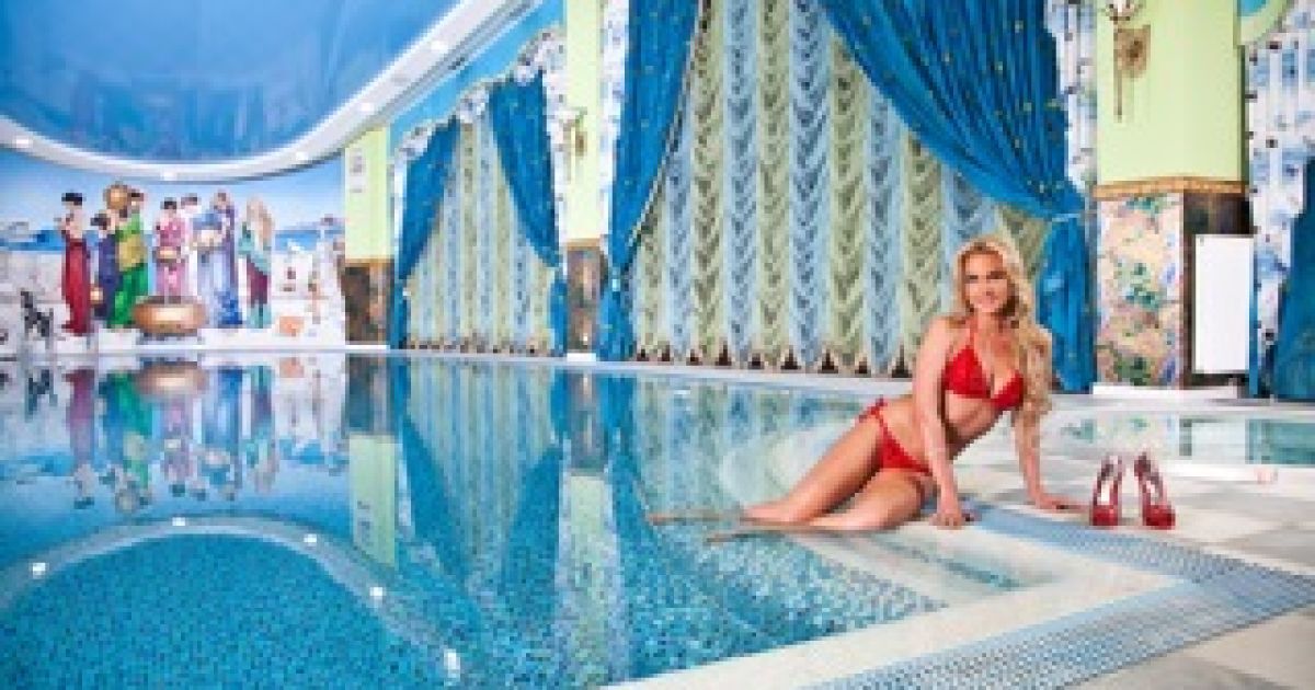 Британський журнал OK! опублікував фото розкішного будинку Камалії / © OK!