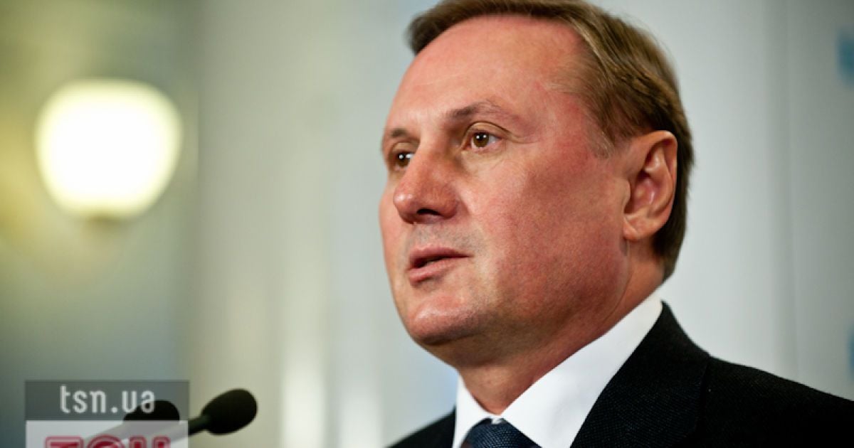 "Це нормальний механізм роботи в залі", - вважає Єфремов.