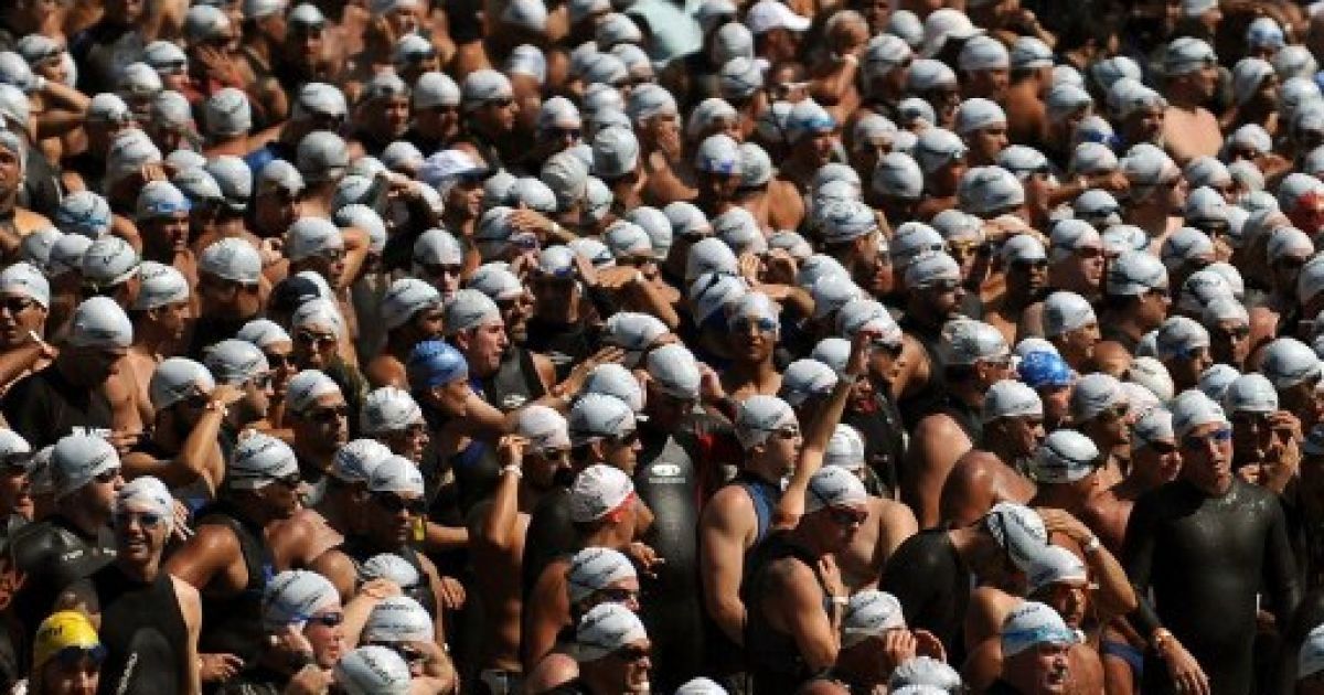 Масовий заплив у Ріо-де-Жанейро / © AFP