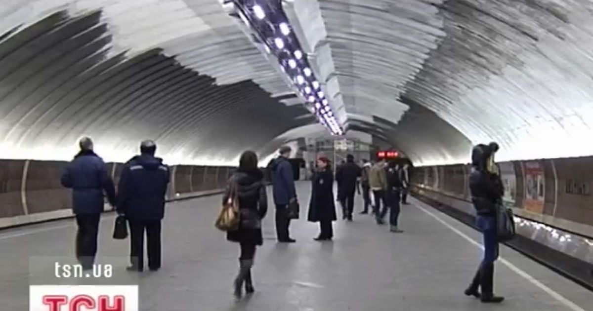 Окрім плафонів у київського метрополітену ще багато проблем