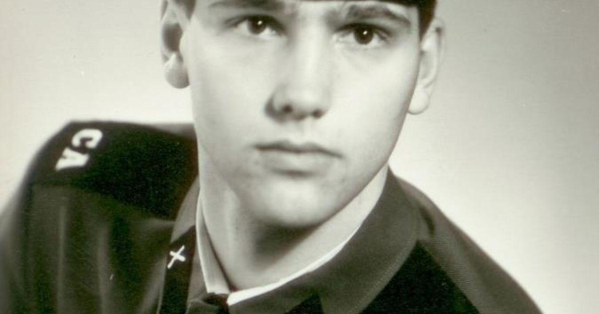 Нардеп Юрій Мірошніченко виклав у соцмережі ностальгічну армійську фотографію