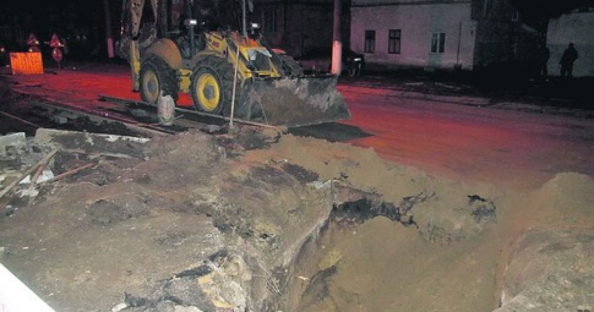 Через зношеність комунікації одеська Молдаванка "просідає" під землю