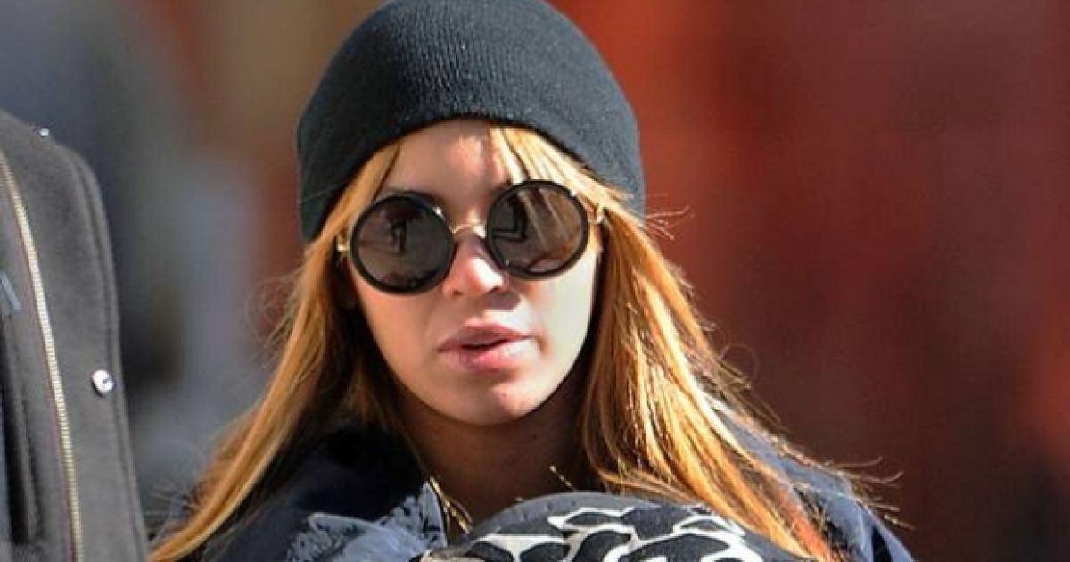 Подружжя гуляло з донькою по Манхеттену