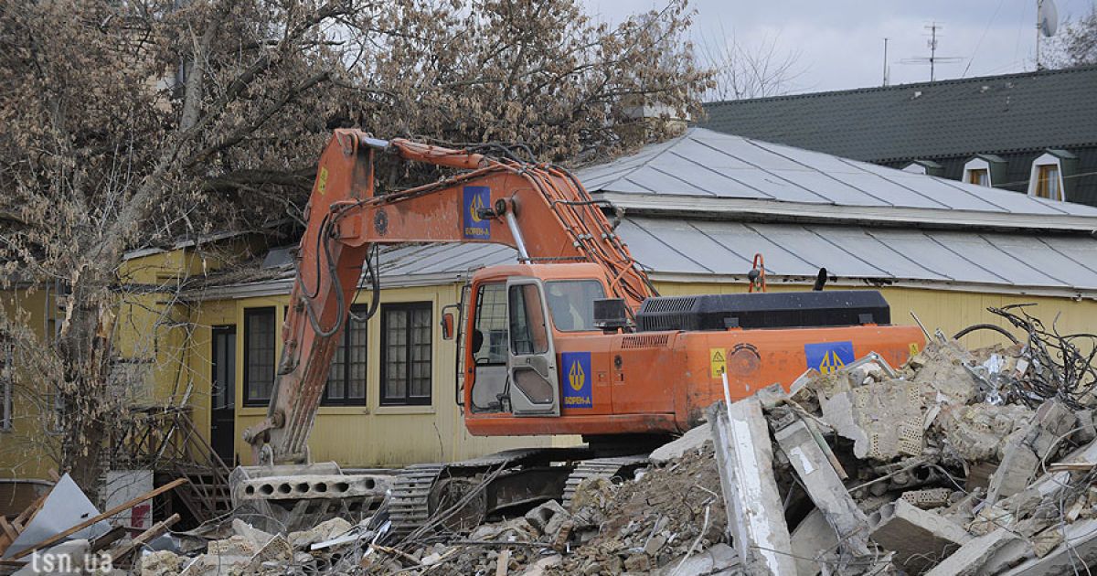 На Андріївському узвозі замість знесених будинків побудують арт-простір
