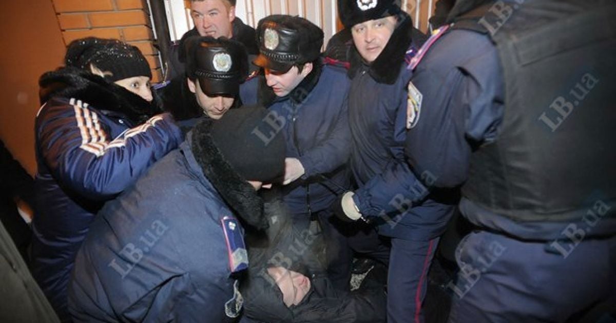 Зіткнення під час демонтажу ринку "Юність" у Києві / © LB.ua