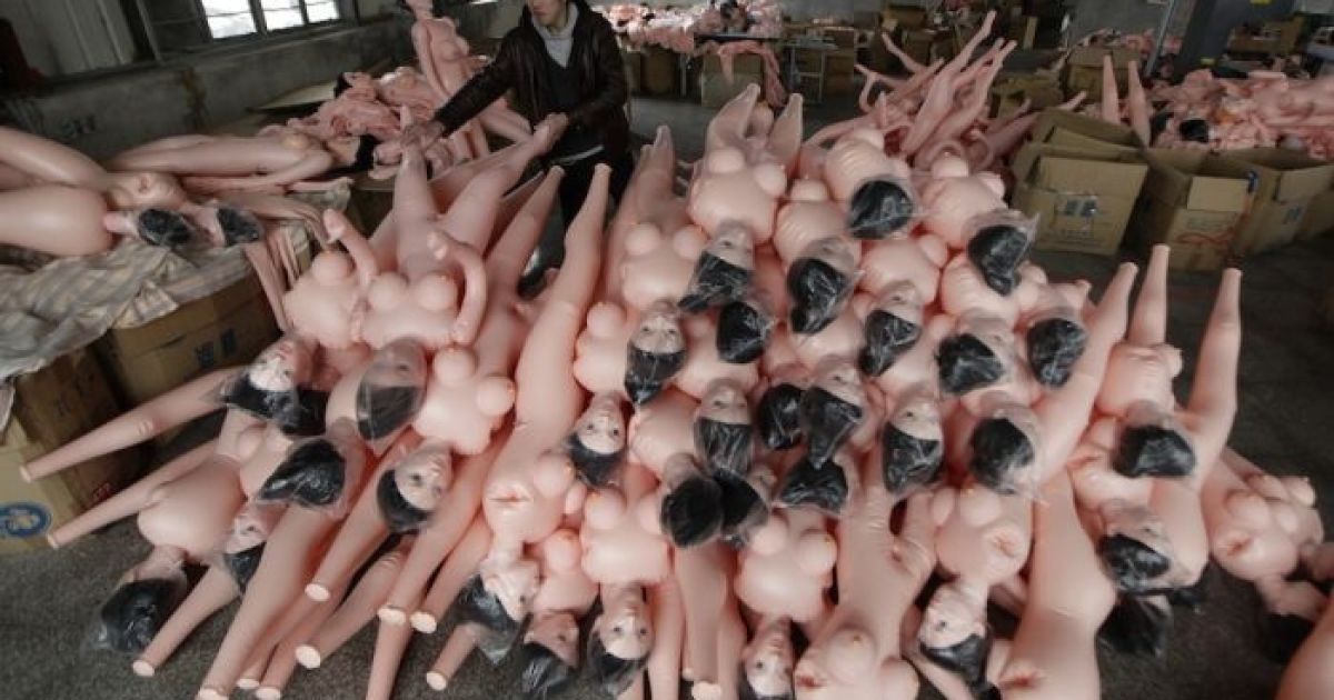 Китайське виробництво гумових жінок