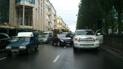 Мерседес і Тойота заблокували бульвар Шевченка