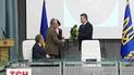 Янукович привітав лауреатів Шевченківської премії і вручив їм їхні відзнаки
