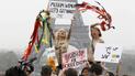 Акція FEMEN "Аллах створив мене голою!" в Парижі