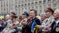 Сивочолі ветерани стоячи слухали промову Януковича