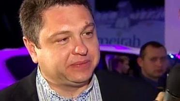 Кумовья в ПР обмениваются этноподарками